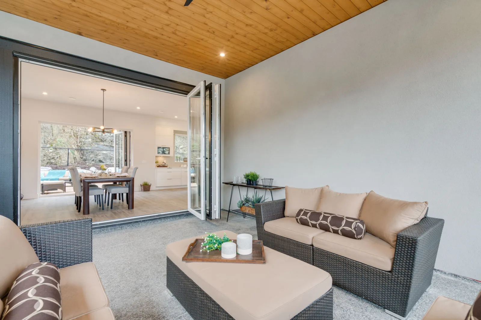 Contemporary Design & Build, Abbotsford, BC detail view 13