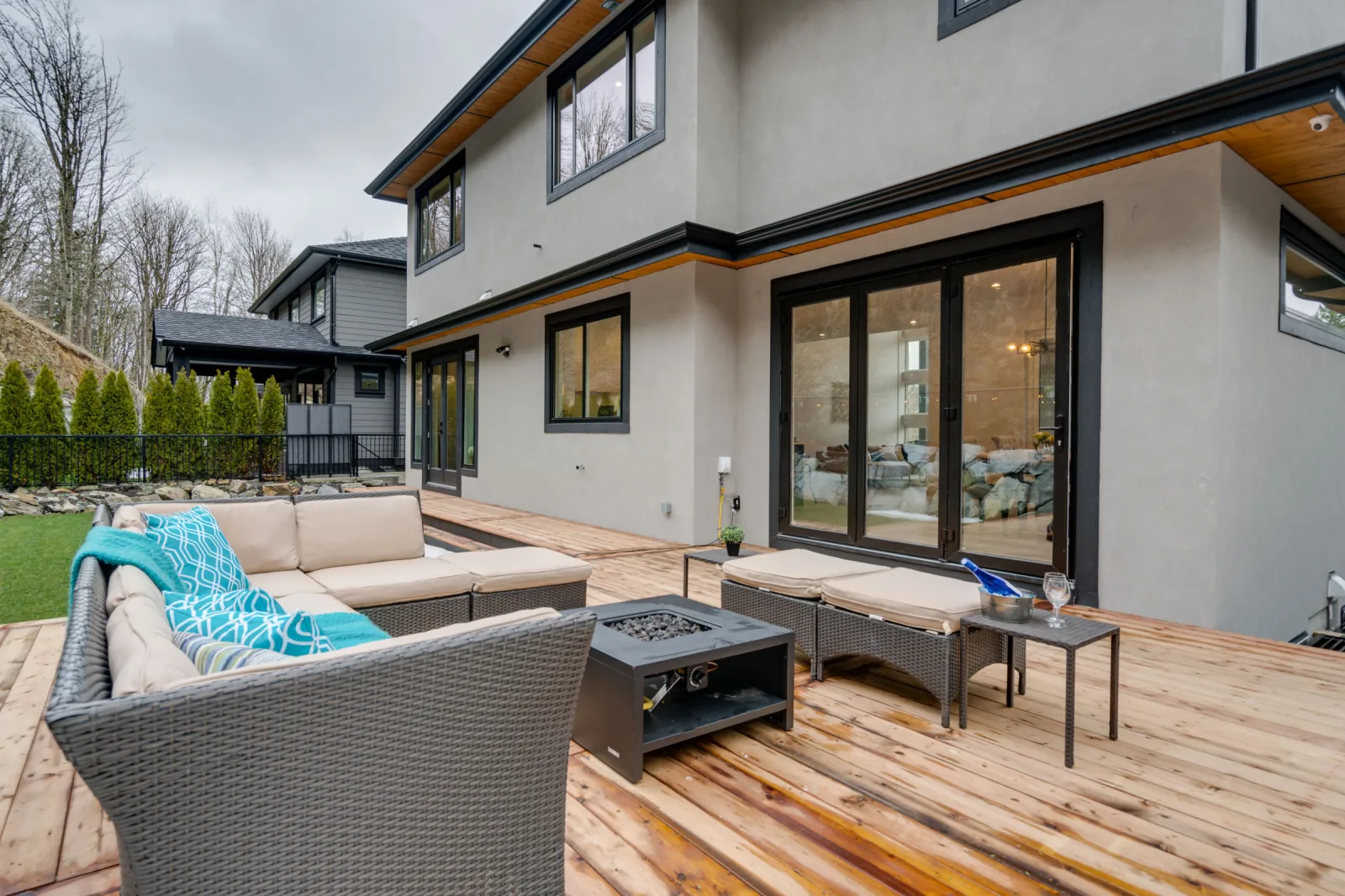 Contemporary Design & Build, Abbotsford, BC detail view 42