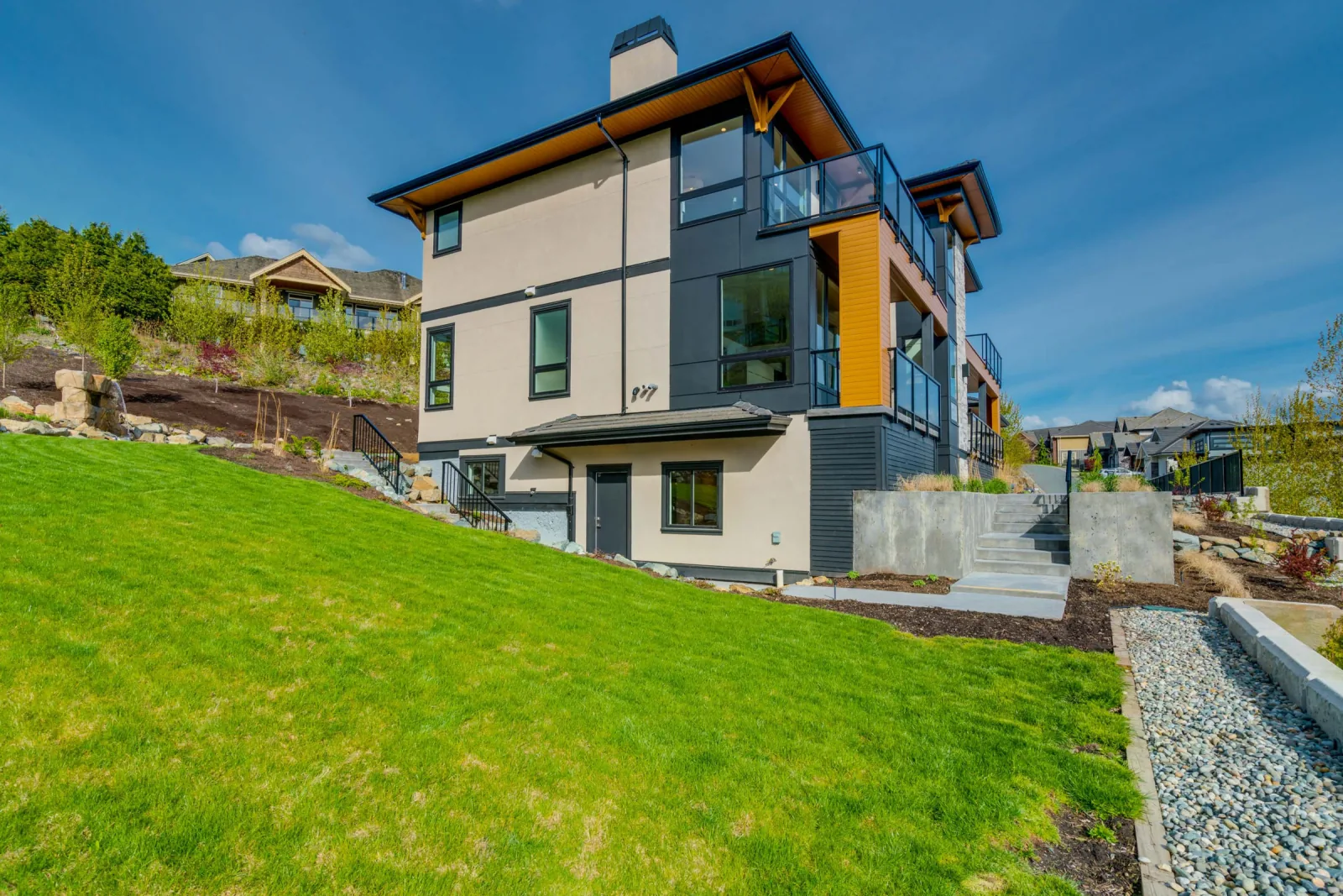 Eagle Mountain Contemporary, Coquitlam, BC detail view 33