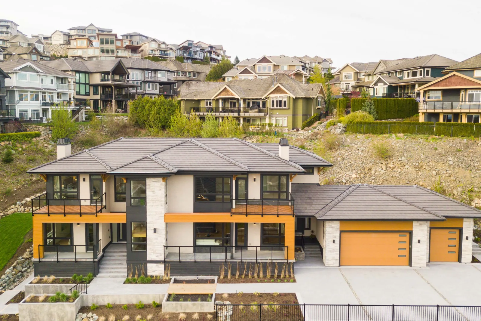 Eagle Mountain Contemporary, Coquitlam, BC detail view 36