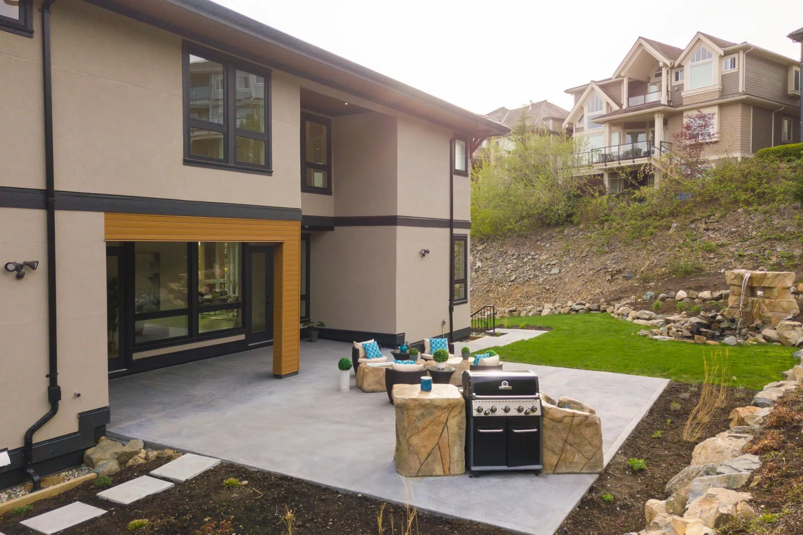 Eagle Mountain Contemporary, Coquitlam, BC detail view 44