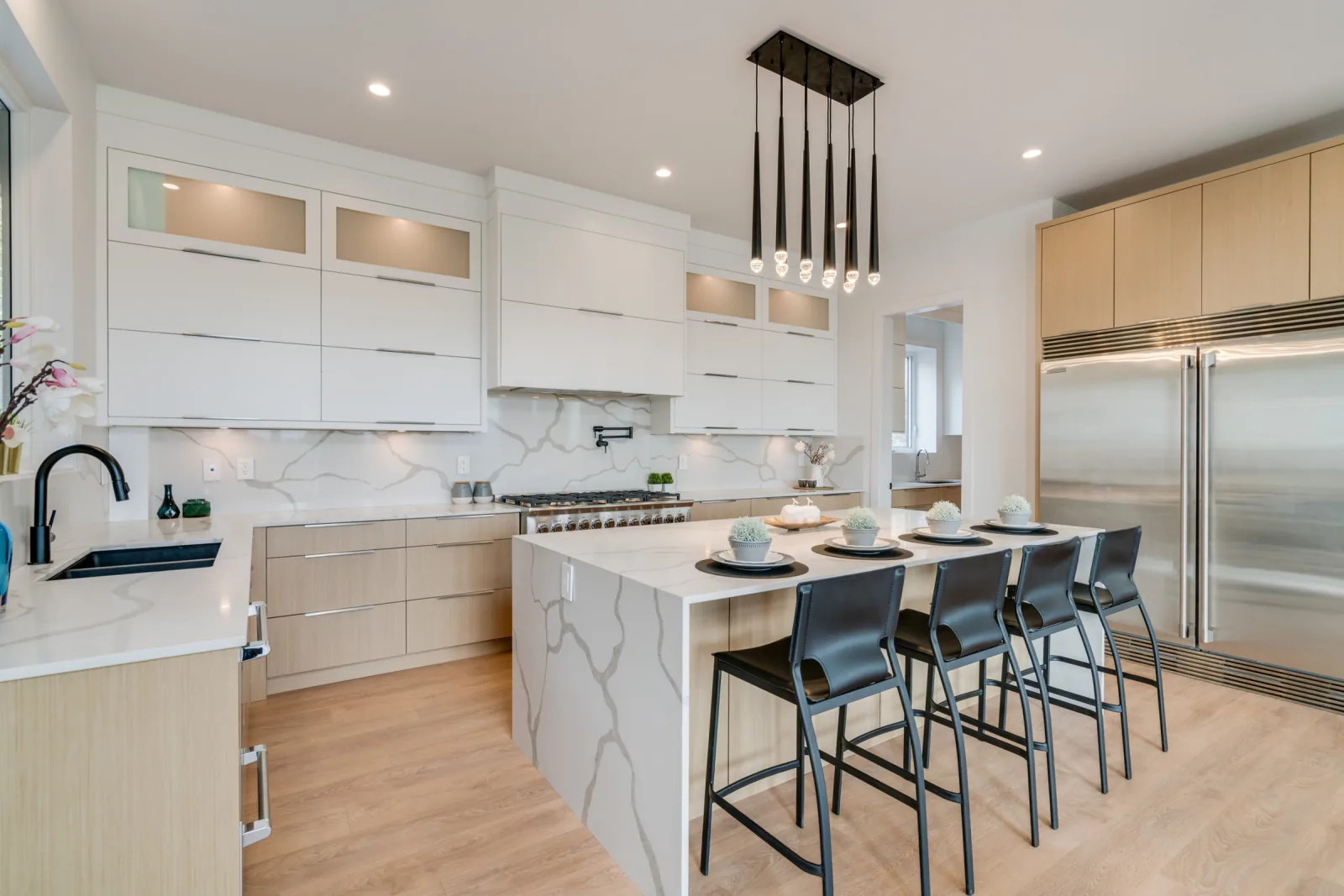 Eagle Mountain Contemporary, Coquitlam, BC detail view 51