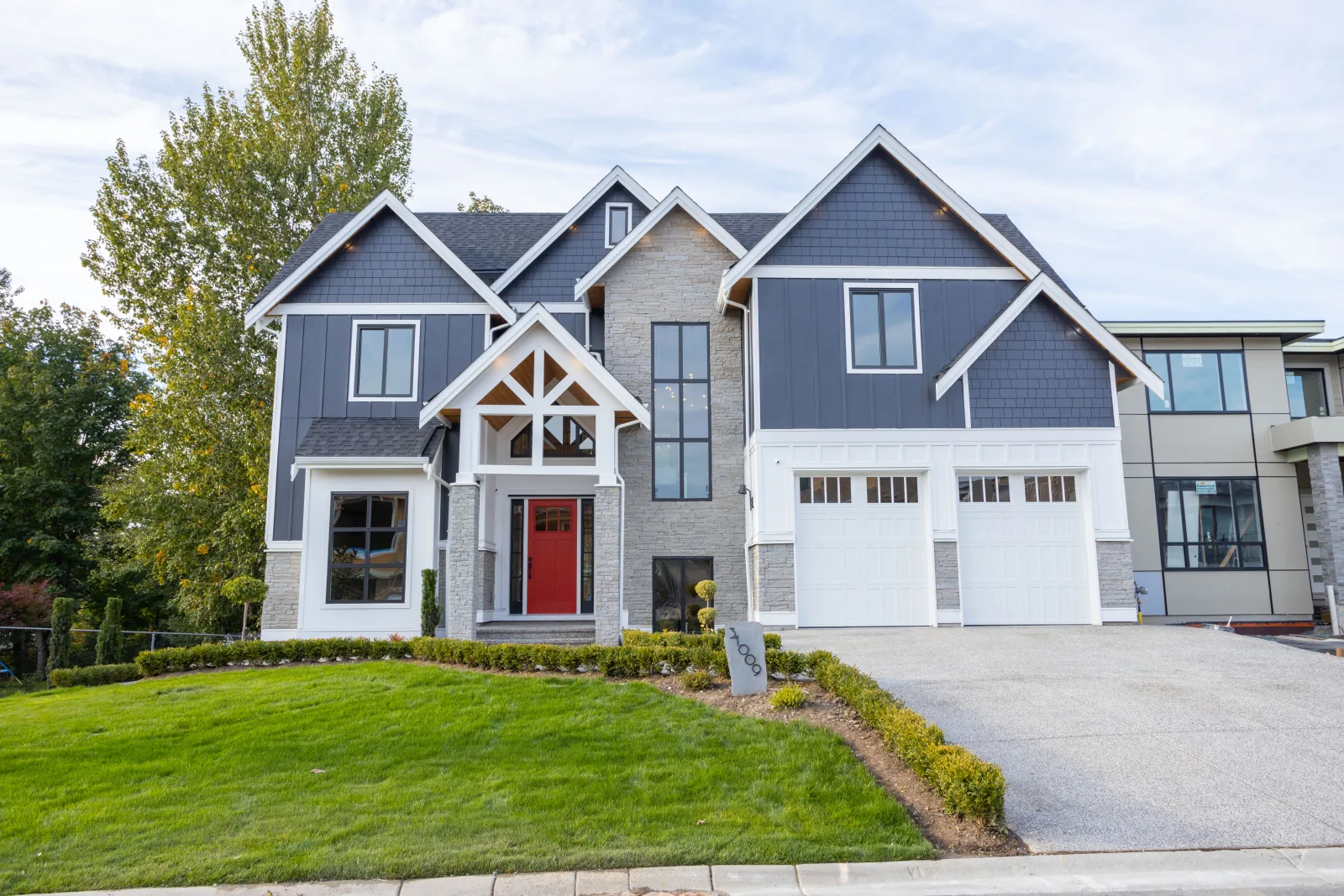 Firhill Residence, Abbotsford, BC detail view 2
